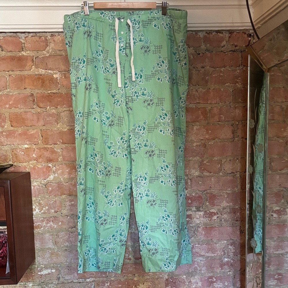 Faded Glory Green Floral Pajama Pants